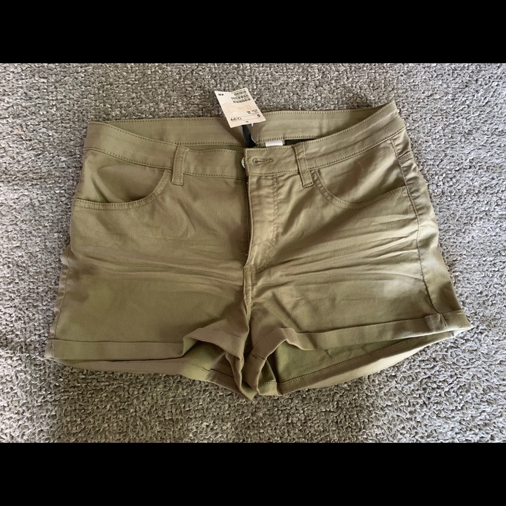 NWT H&M shorts